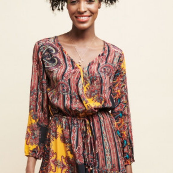 Black Bead satin romper, size XS - Picture 5 of 5